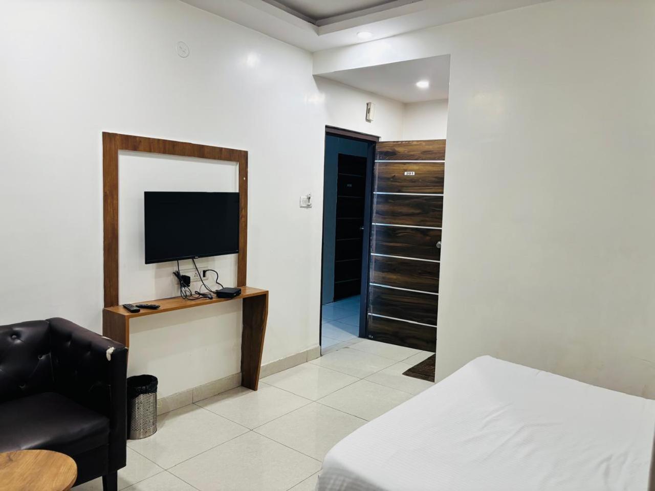 Hotel Bg Inn Bangalore Esterno foto