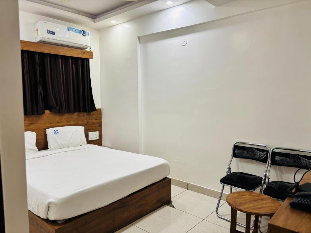 Hotel Bg Inn Bangalore Esterno foto